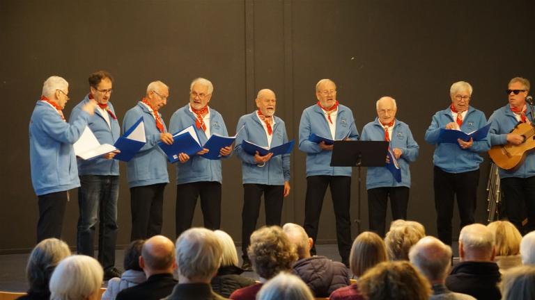 De Ankerspiller - Shanty Chor auf der Bühne