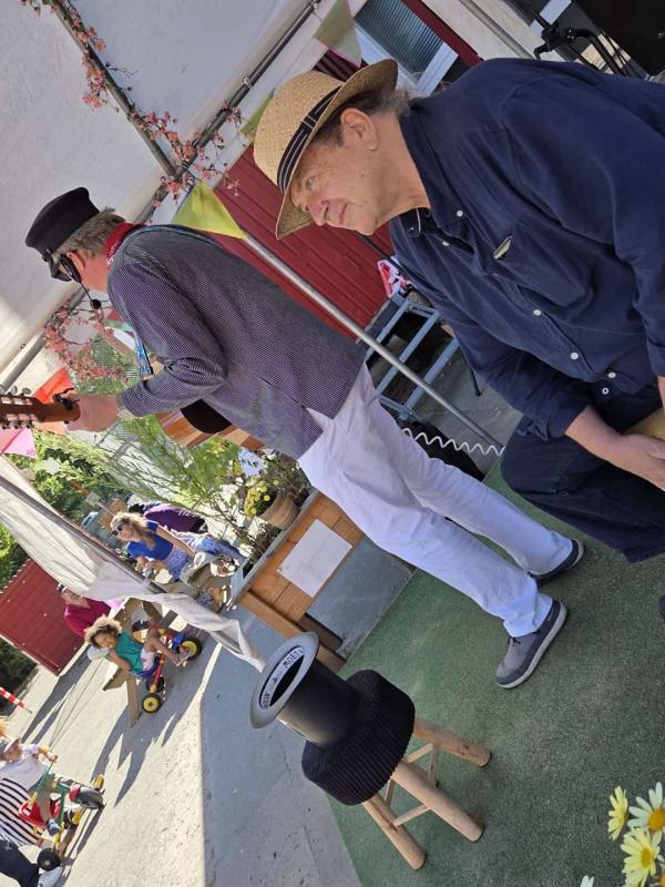 Seemannsköpper auf dem Hof Bullerbü